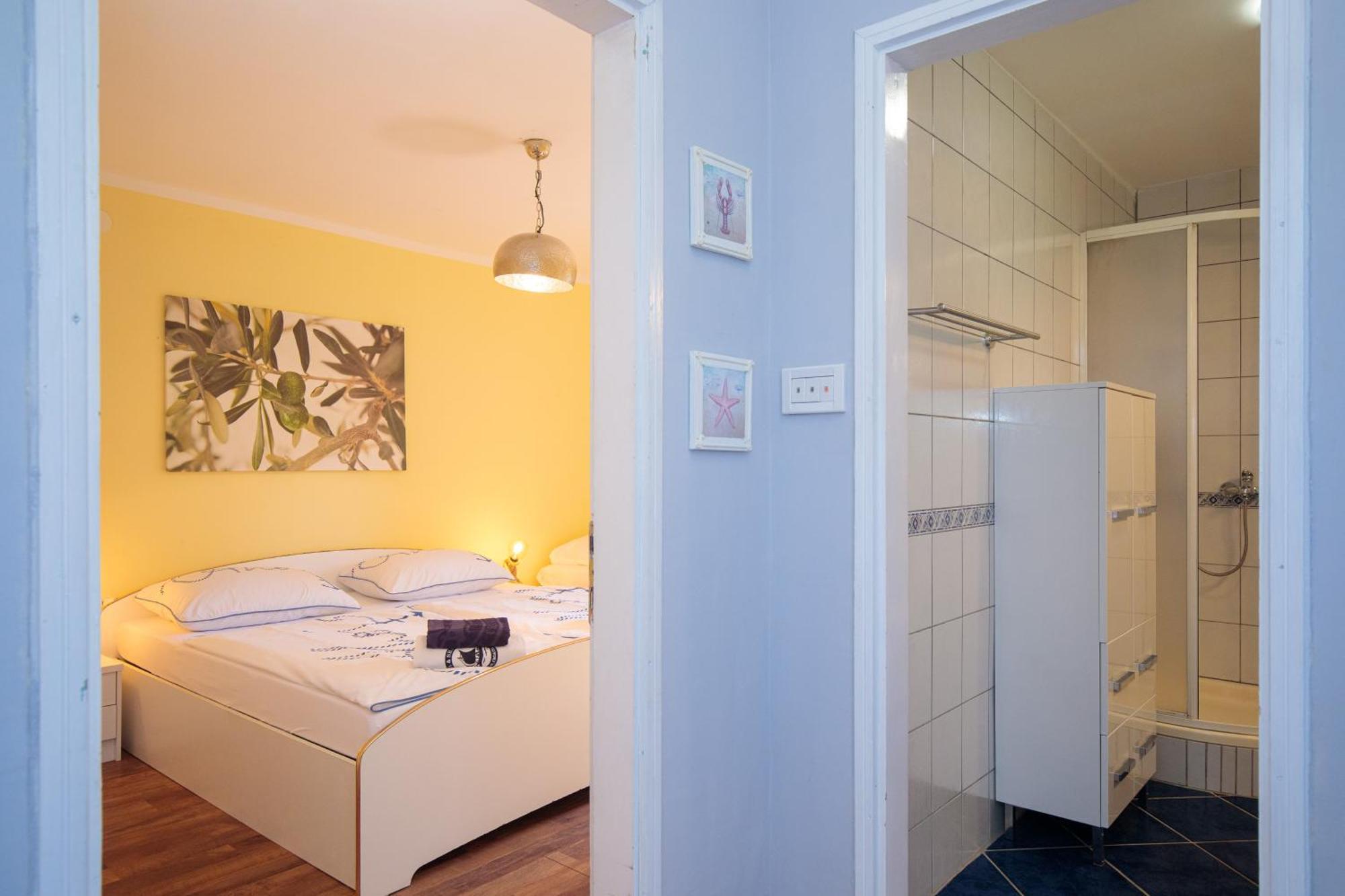Apartments Lina Vrh  Экстерьер фото