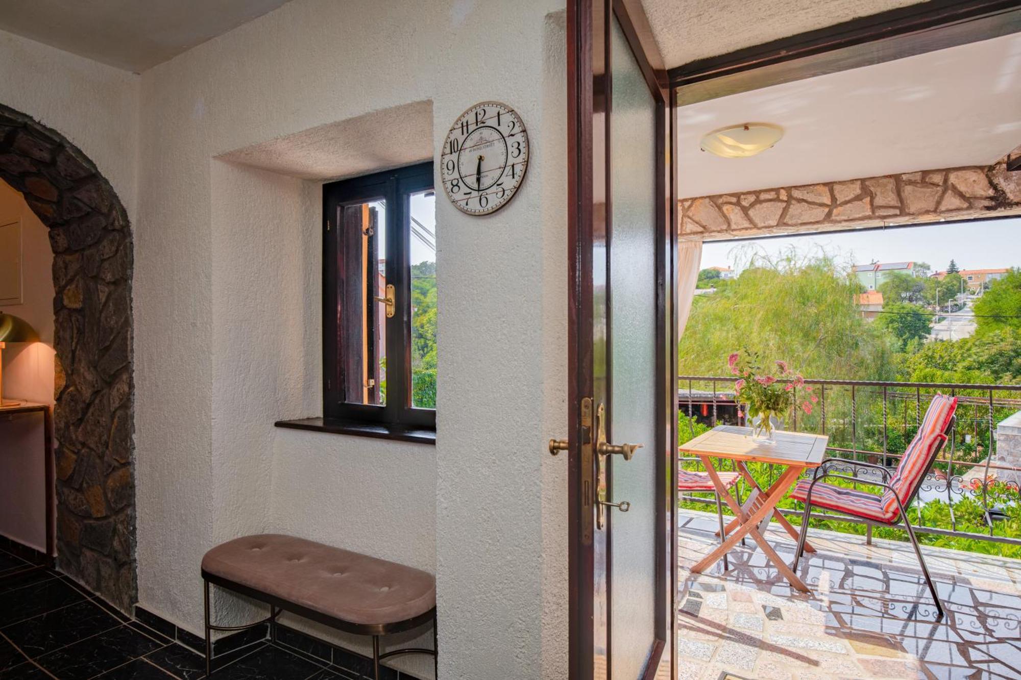 Apartments Lina Vrh  Экстерьер фото